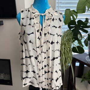 Simply Vera Vera Wang Sleeveless Blouse – Size Small